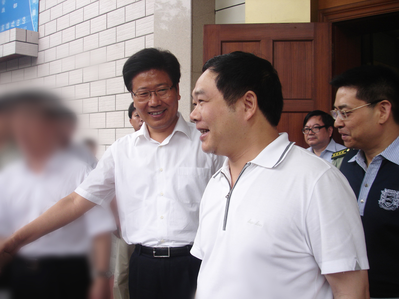 2009年6月，中央政治局委員，時任湖南省書記張春賢接見董事長李建煒.jpg